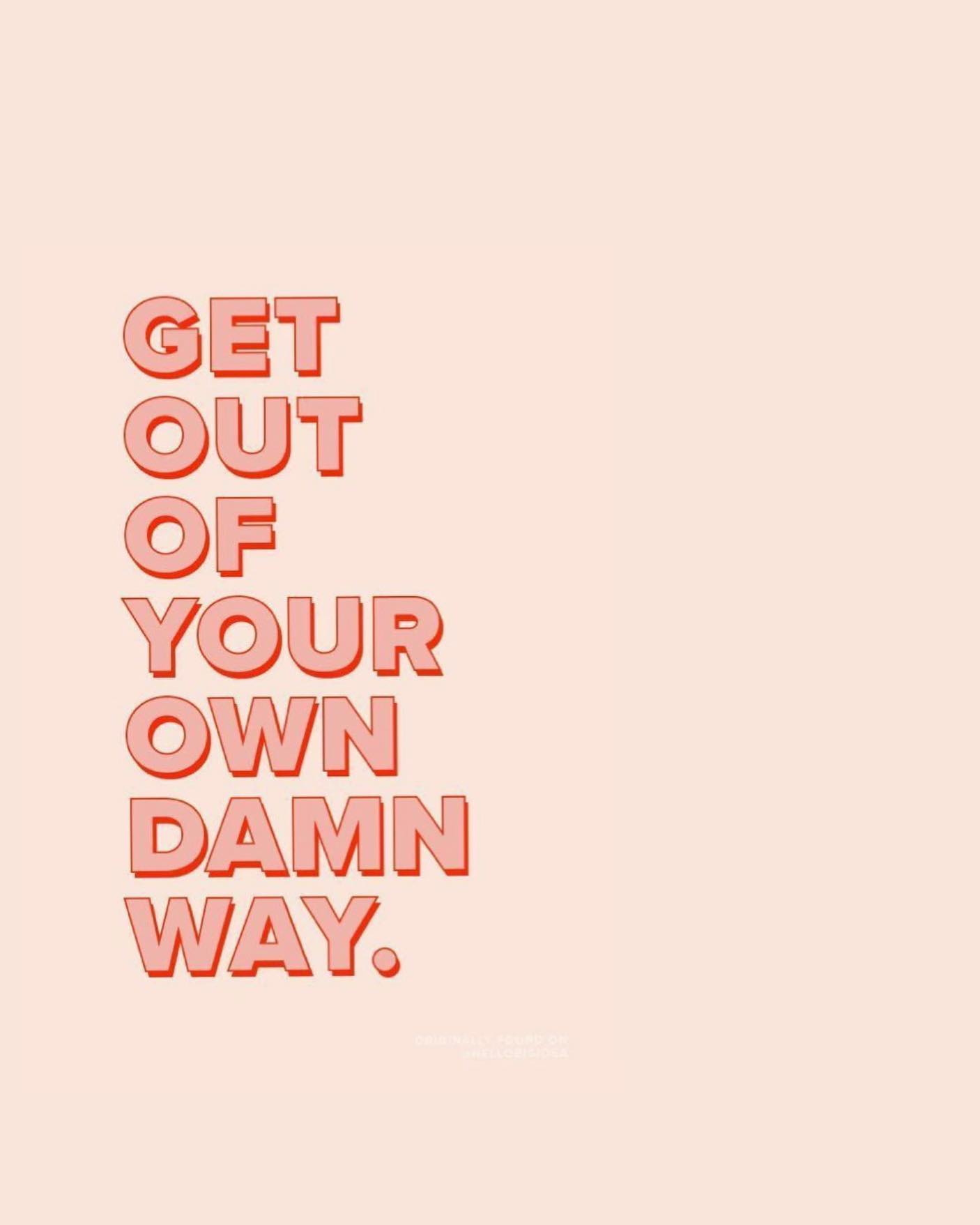 Also zum Jahresbeginn-
welches
✨Muster, welche
✨Angewohnheit welches
✨Verhalten,
✨Gefühl oder
✨Glaubenssatz lässt Du zurück?
Journal it out Baby!
Journal it out!
Du kannst nur mit dem arbeiten was Du siehst!
Ich habe es dieses Jahr in meinen Coachings beobachtet. Je ehrlicher meine Kunden mit sich selber waren, desto tiefer und transformierender waren die Coachings. ⚡️⚡️⚡️
Embrace your flaws!
They help you grow!
Love Li
#ehrlichkeit #selbstreflexion #innerearbeit #persönlicheswachstum #persönlichkeitsentwicklung #persönlichkeitsentfaltung #bewusstsein #bewusstseinschaffen #bewussterleben #spirituallifestyle #wellbeing #lifecoach #spiritcoach #selfleadership #mehrvomleben #glücklichleben #glücklichsein #liebedasleben #persönlicheswachstum